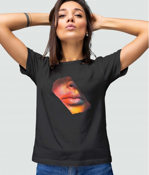 Дамска тениска с щампа Арт Lips
